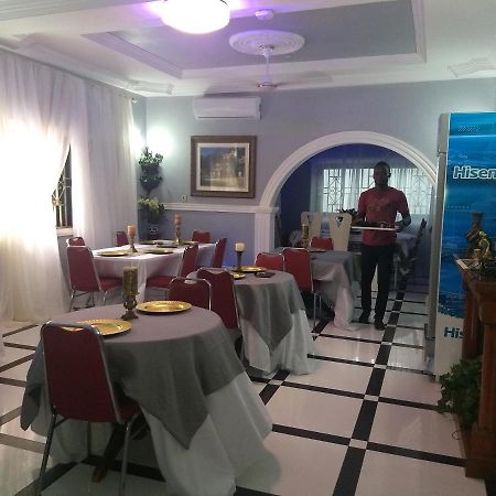 The Winford Boutique Hotel Achimota Taifa Esterno foto