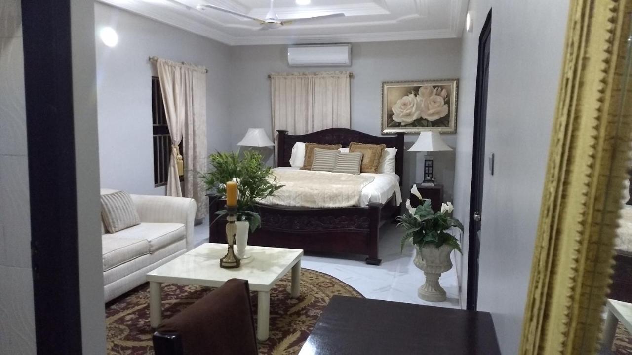 The Winford Boutique Hotel Achimota Taifa Esterno foto