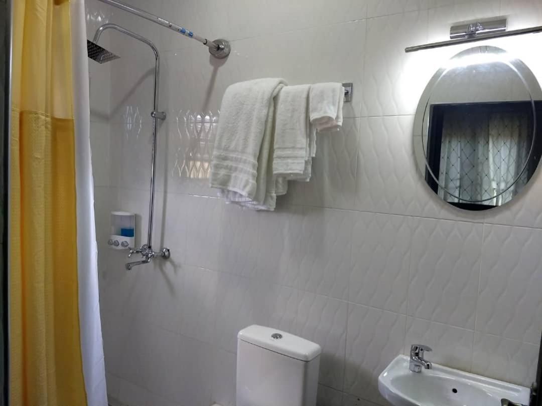 The Winford Boutique Hotel Achimota Taifa Esterno foto