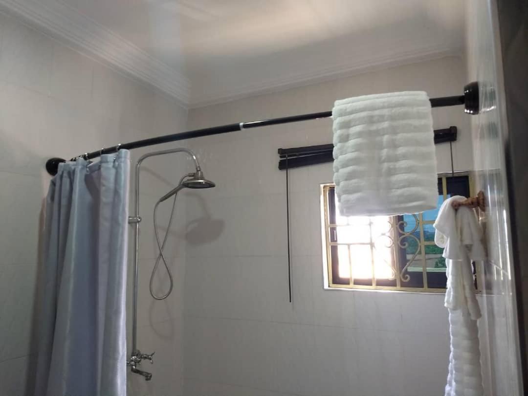 The Winford Boutique Hotel Achimota Taifa Esterno foto