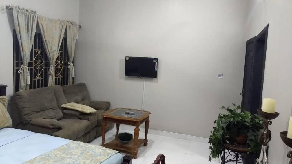 The Winford Boutique Hotel Achimota Taifa Esterno foto